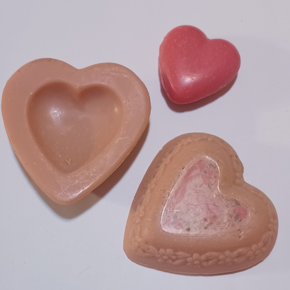 Vintage 1978 Avon "A TOKEN OF LOVE" Set of 3 Fragranced Heart Soaps 6 oz